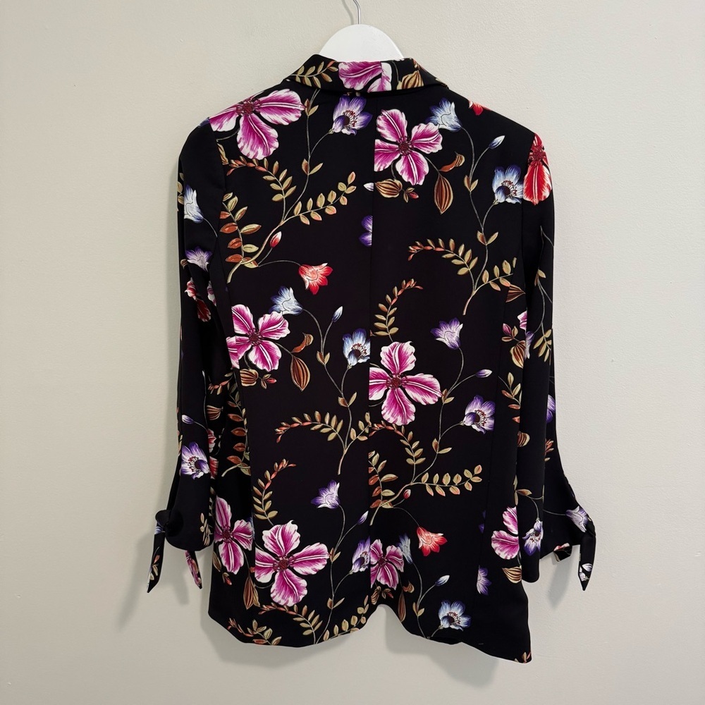 Express Floral Tie Sleeve Blazer - Picture 6 of 8